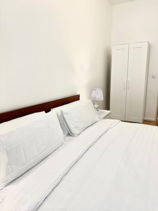 Modernes 2 Zimmer Apartment Берлин Экстерьер фото