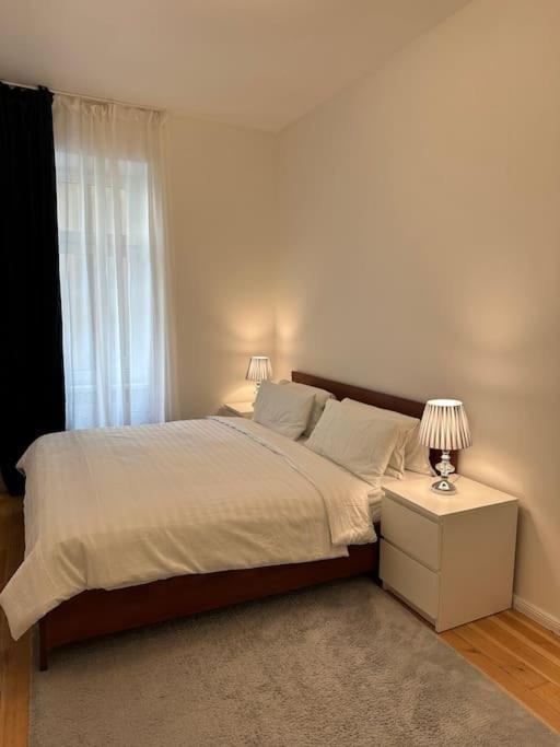 Modernes 2 Zimmer Apartment Берлин Экстерьер фото