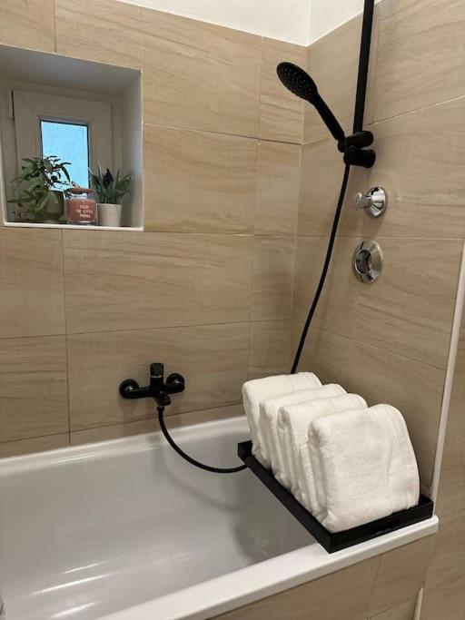 Modernes 2 Zimmer Apartment Берлин Экстерьер фото