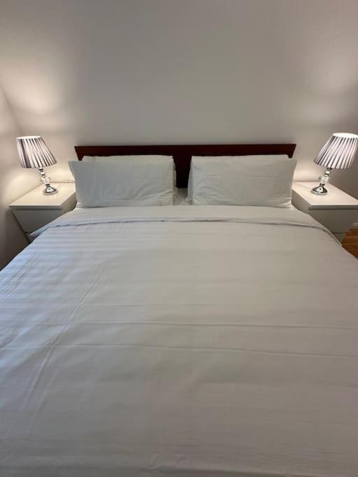 Modernes 2 Zimmer Apartment Берлин Экстерьер фото
